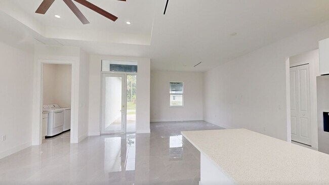 Foto del edificio - 6048 Stratton Rd