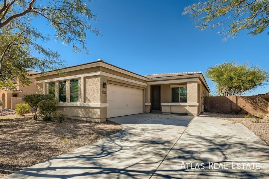 Foto principal - 970 W Deoni Trail