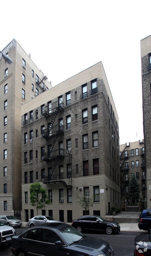 Building Photo - 619-627 W 164th St
