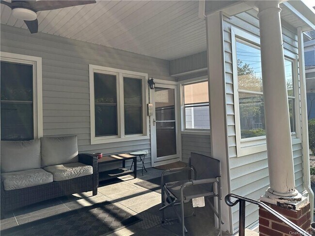 Building Photo - 28 Clinton Pl