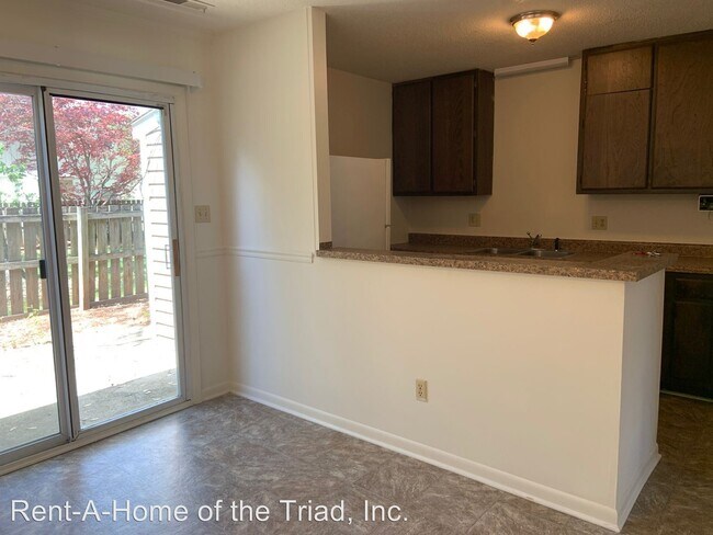 Building Photo - 5735 Bramblegate Rd