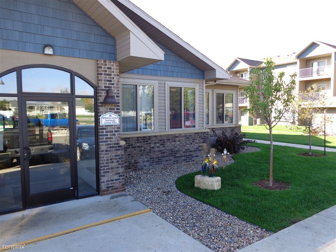 Foto principal - 10 42nd St E