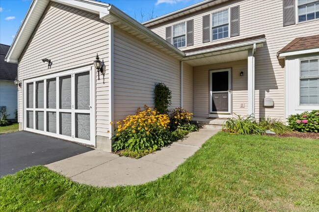 Building Photo - 73 Nandor Dr