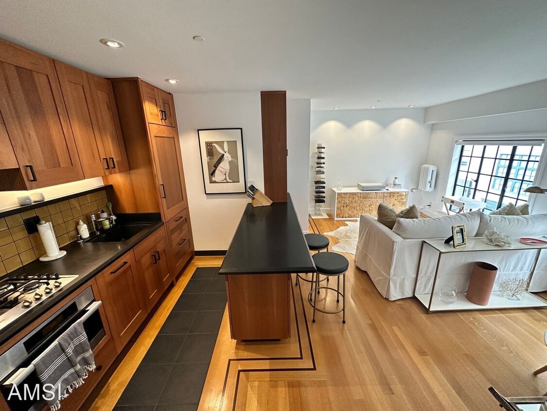 Primary Photo - 1 br, 1 bath House - 1725 Jones Street #A