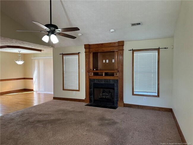 Building Photo - 1935 Sunshine Ct