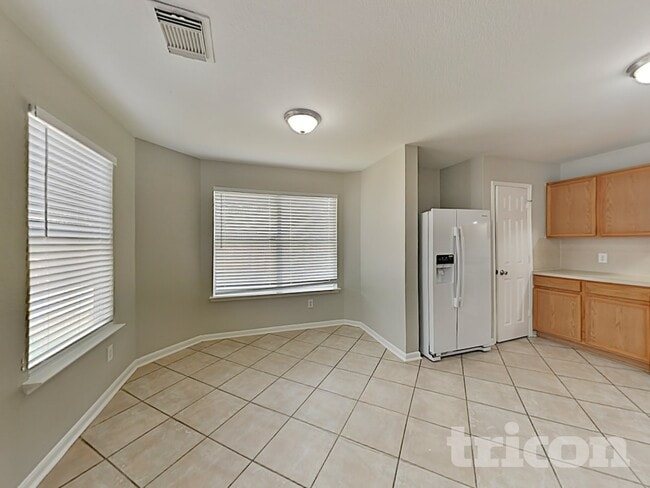 Building Photo - 415 Remington Creek Dr