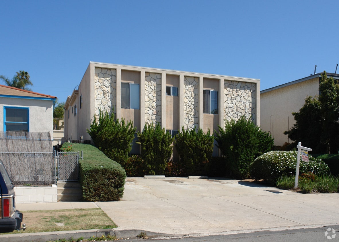 Primary Photo - 1468 Missouri St