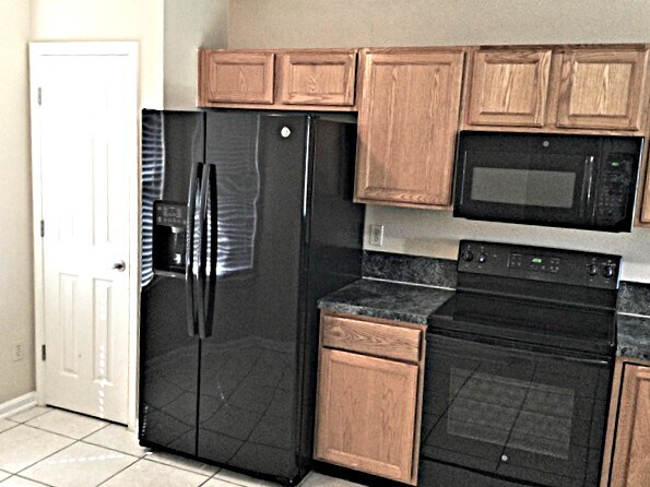 Foto del edificio - 4491 Cobblefield Cir W