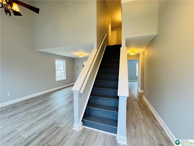 Building Photo - 2274 Briarwood Dr