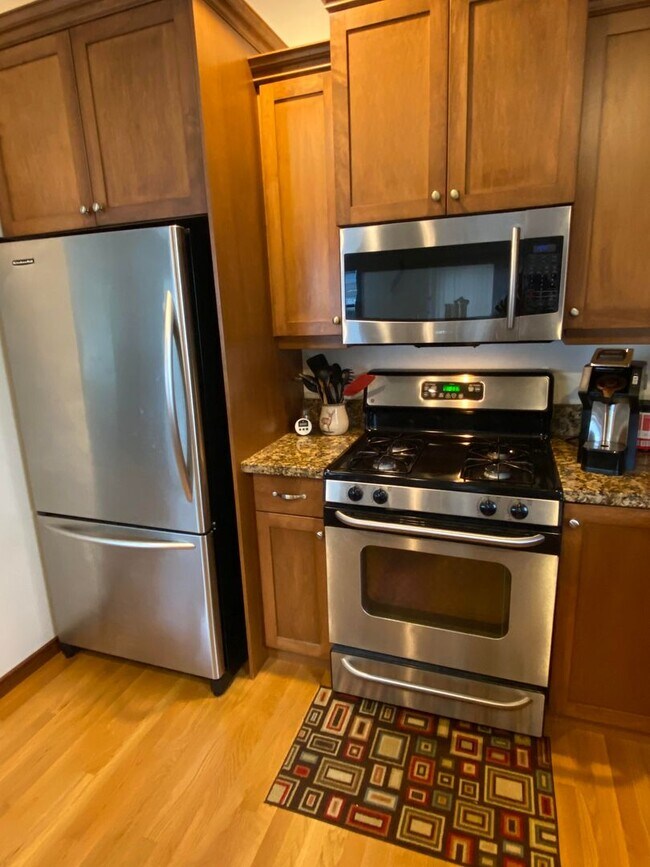 Foto del edificio - 615 Darby Dr