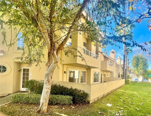 Building Photo - 25141 Via Azul