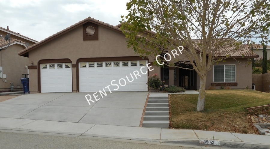 Foto principal - 39821 Sunstar St