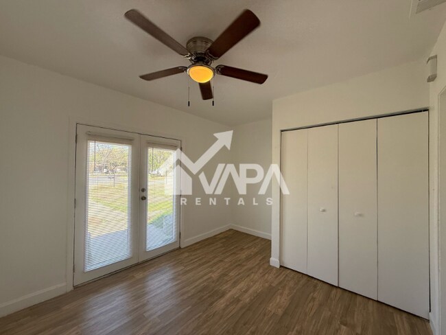 Foto del edificio - 7210 Glen Cross Dr