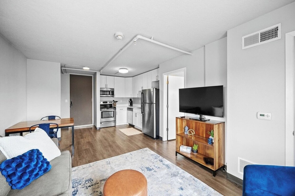 Foto principal - 600 E 5th St