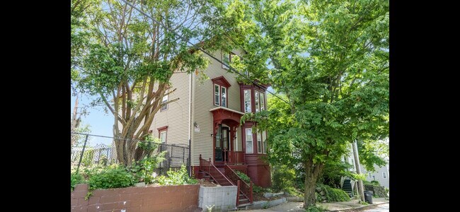 Building Photo - 41 Jenkins St