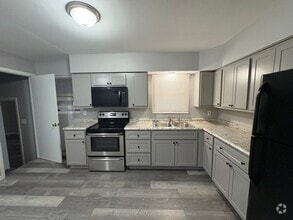 Building Photo - 8126 Marilyn Ct