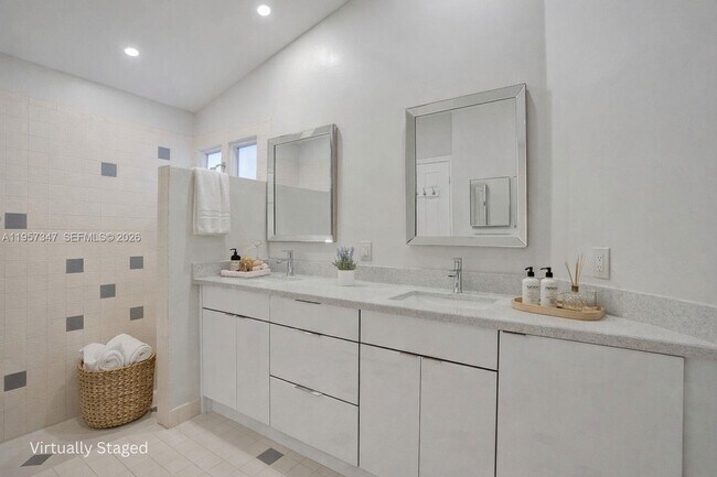 Foto del edificio - 18034 SW 20th St