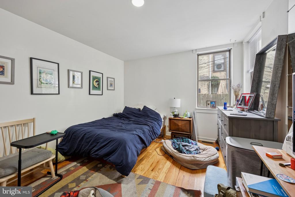 Foto principal - 1731 Bainbridge St