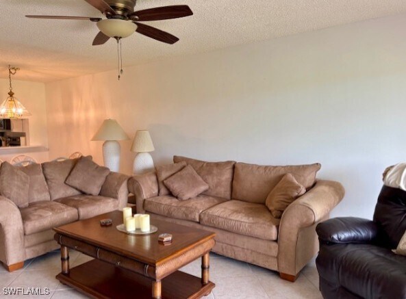 Foto del edificio - 605 Augusta Blvd