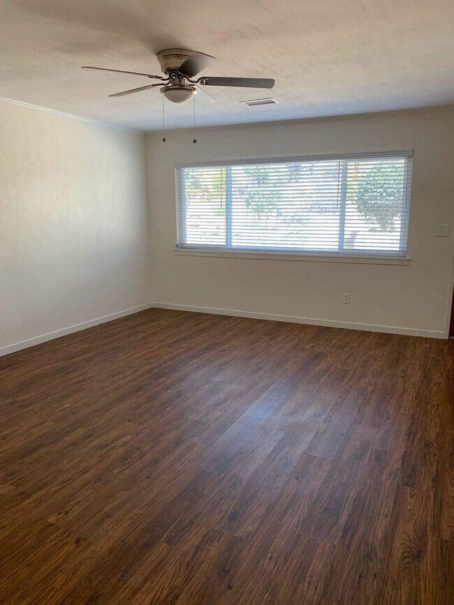 Building Photo - 4 br, 2 bath House - 8490 Pueblo Rd