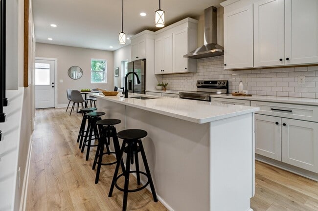 Foto del edificio - 2589 Dayton Ave