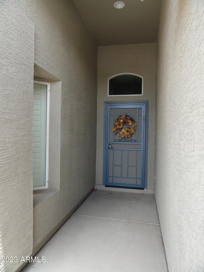 Foto del edificio - 529 S 233rd Dr