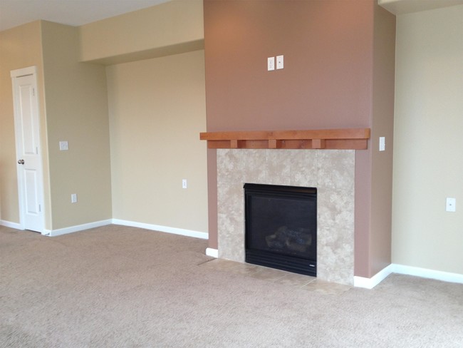 Building Photo - 10818 NE Red Wing Way