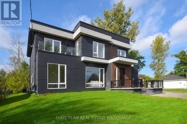 Building Photo - 56 Sallow's Dr