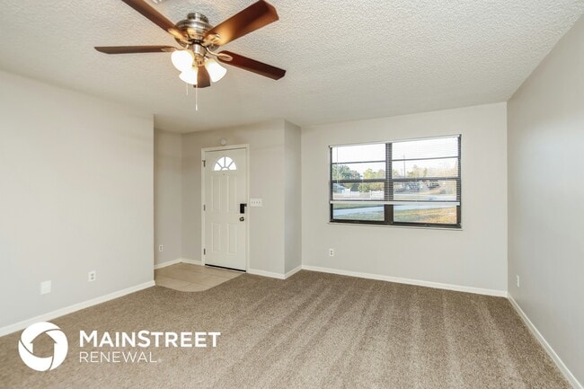 Foto del edificio - 339 13th Ln SW