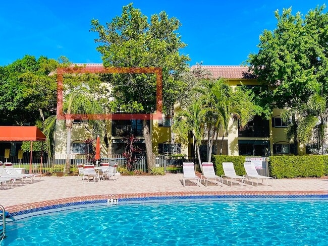 Foto del edificio - 257 S Cypress Rd