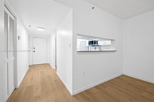 Building Photo - 8900 Collins Ave