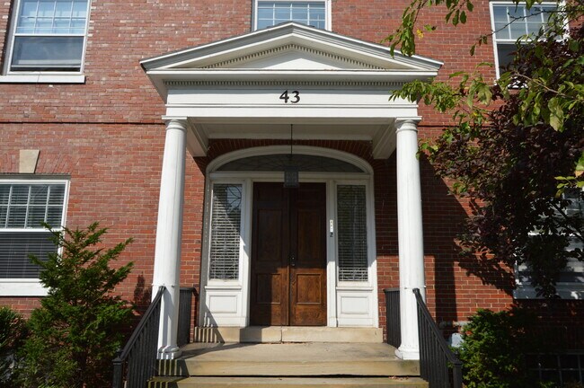 Foto del edificio - 43 Lafayette Ave SE