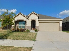 Building Photo - 3500 Kingsview Dr