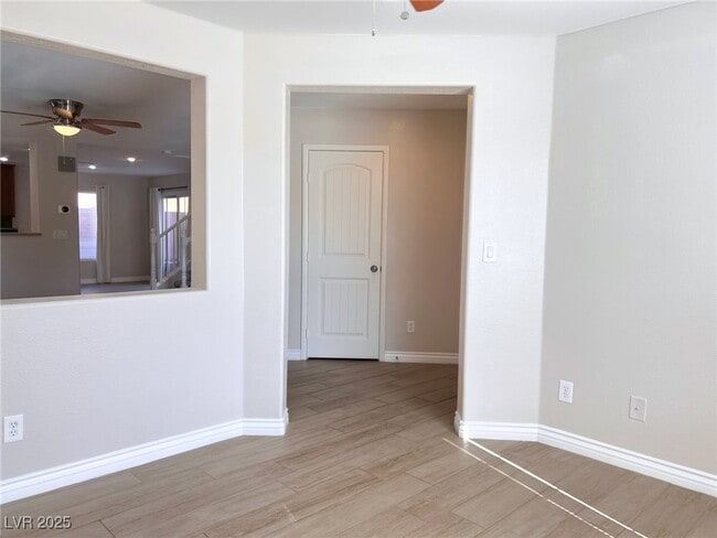 Building Photo - 672 Wessex Dr