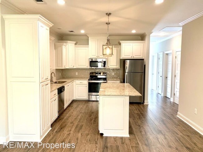 Building Photo - 2 br, 2 bath House - 803 S. Audubon Place Ave