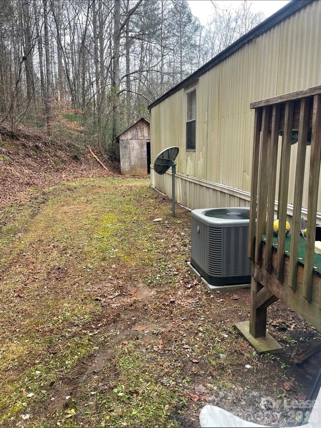 Foto del edificio - 3497 Deerbrook Rd