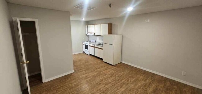 Foto del edificio - 13162 MO-13