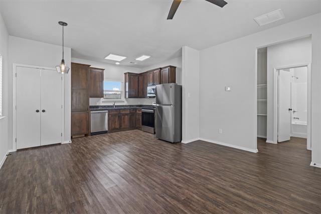 Foto del edificio - 818 Rose St