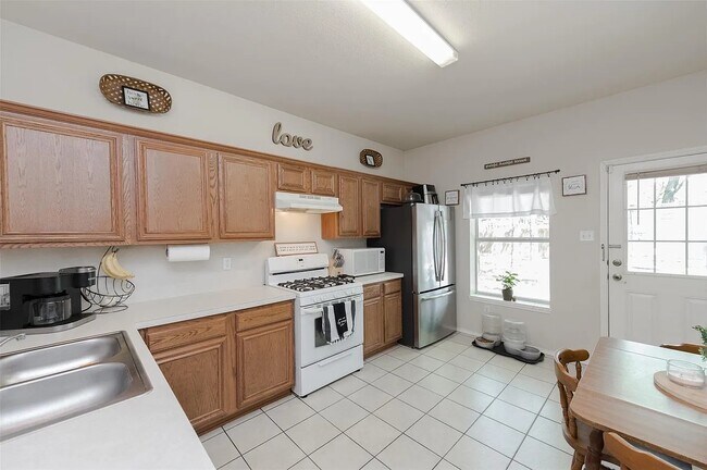 Foto del edificio - 1327 Cherry St