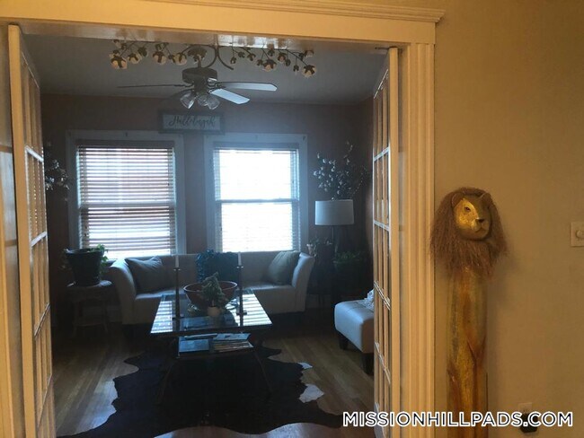 Foto del edificio - 144 Homestead St