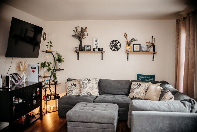 Foto del edificio - 16 Cranfield Ct