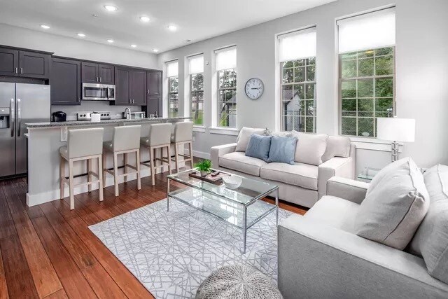 Foto del edificio - 1017 Keenan Ct