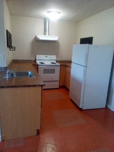 Foto del edificio - 316 W 1st St