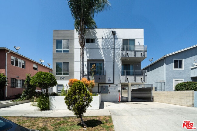 Building Photo - 5941 Barton Ave