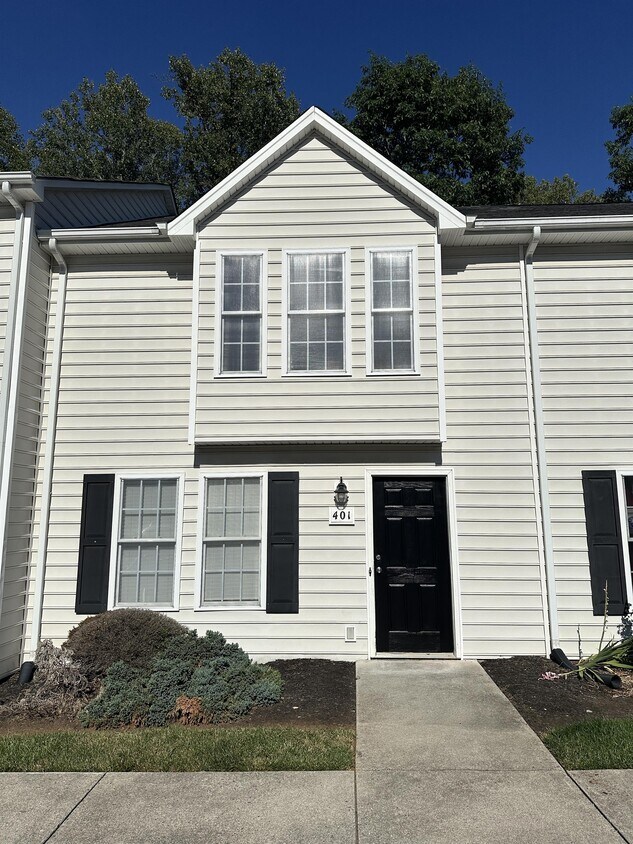 Primary Photo - 160 Ivy Creek Ln
