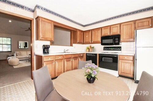 Foto del edificio - 5613 Riley-
