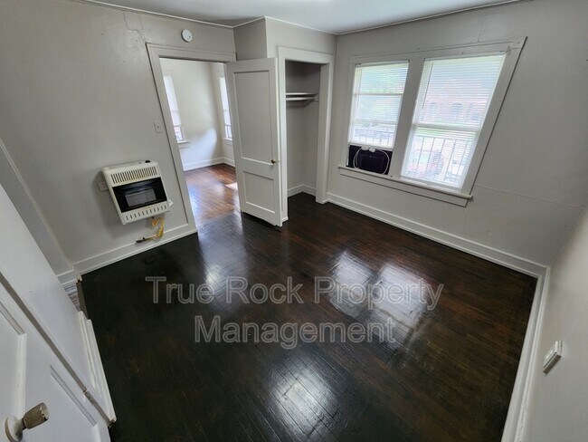 Foto del edificio - 809 1/2 E. 17th