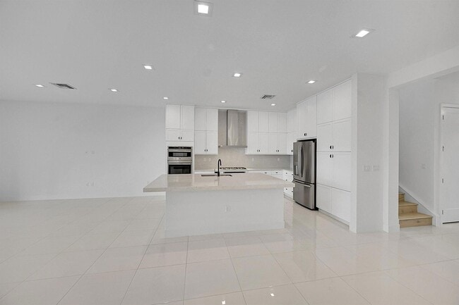 Building Photo - 13072 Feathering Wy