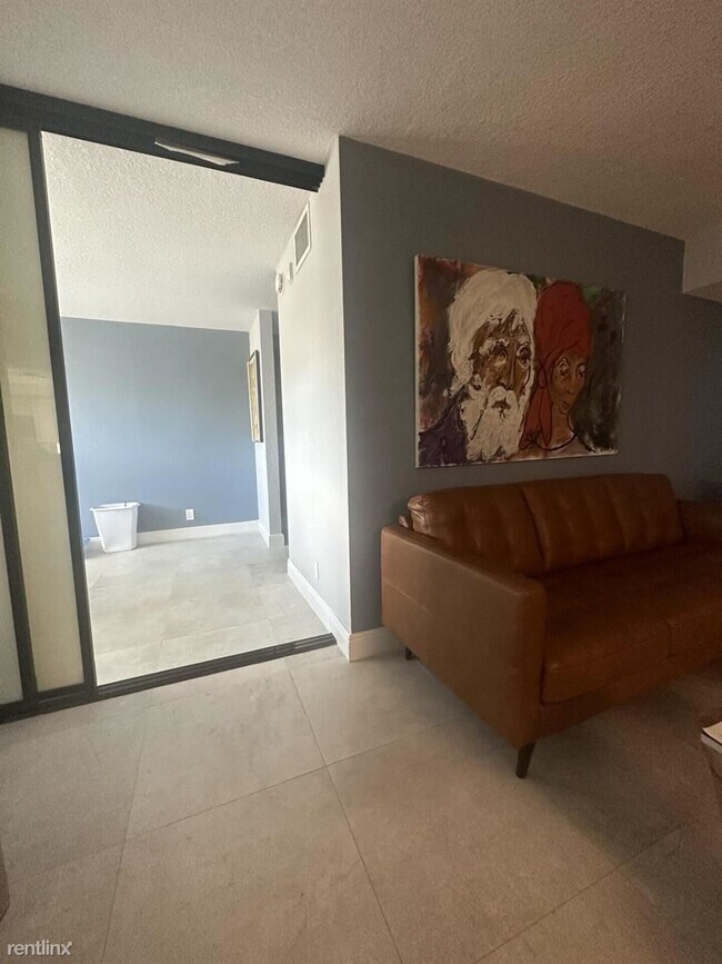 Foto del edificio - 2 br, 2 bath Condo - 1238 Hillsboro Mile A...