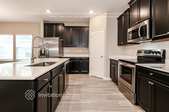 Foto del edificio - 6373 Bluff Ave